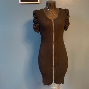 Pleated Zipper Dress with Ruched Sleeves